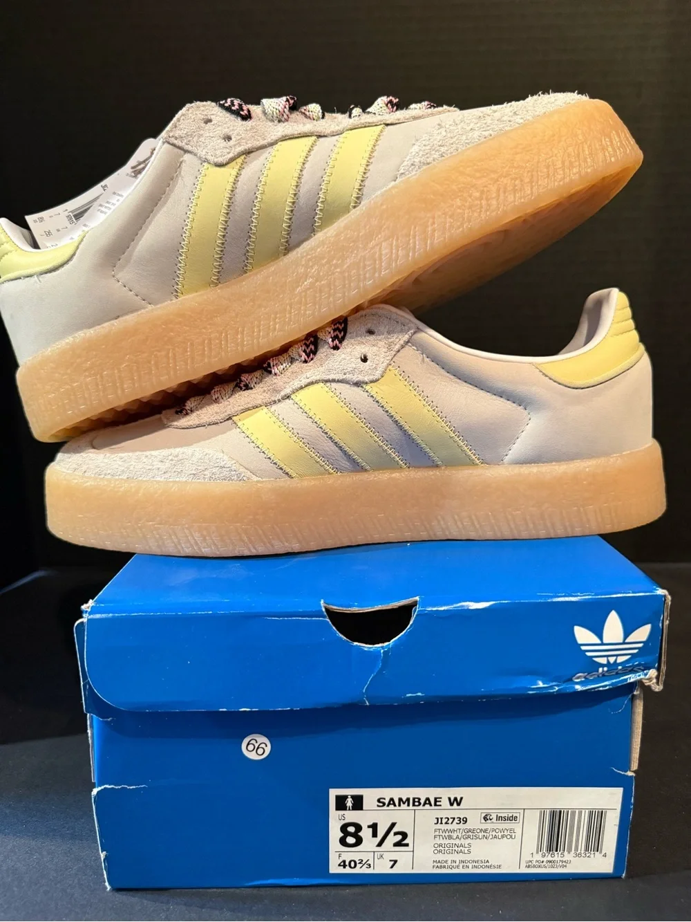 adidas low top